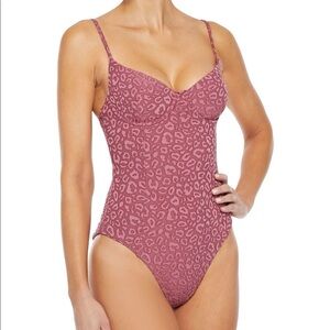 Onia Isabella One Piece